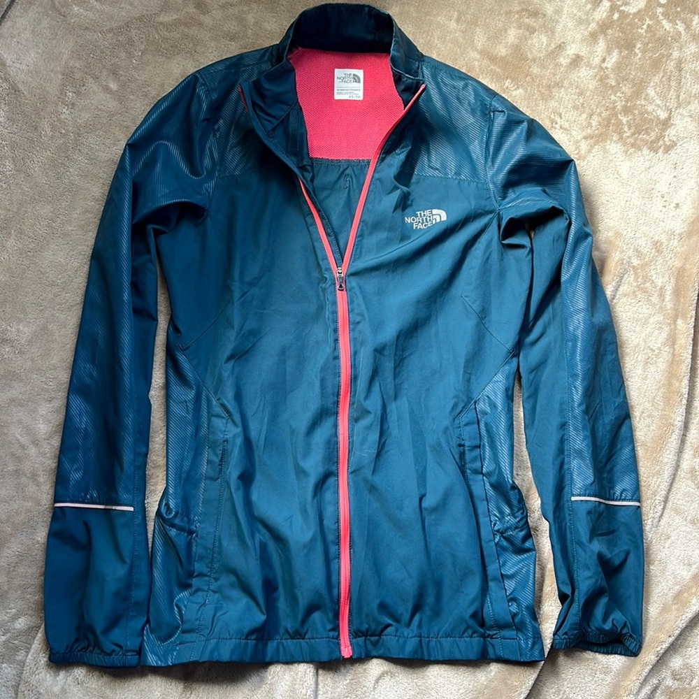 Womens north face windbreaker jacket